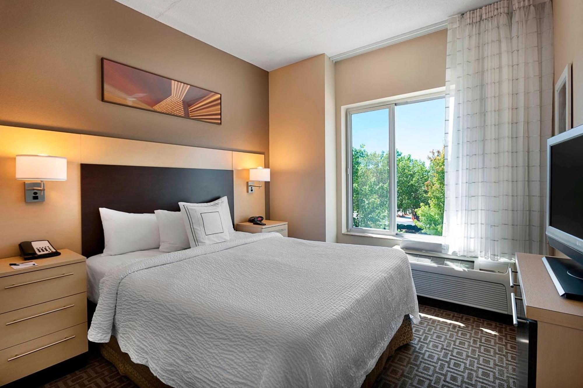 Towneplace Suites By Marriott Рок-Хилл Экстерьер фото